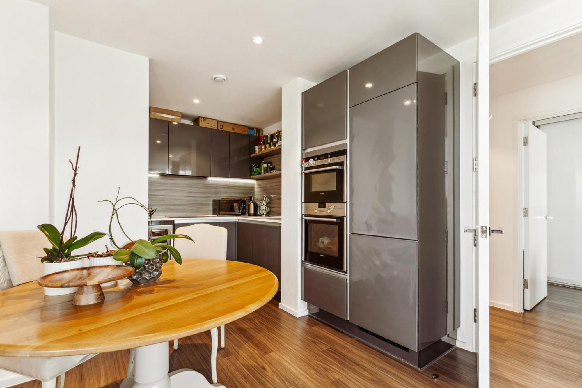 Chic 2-bedroom With Stunning Views In Apartment London